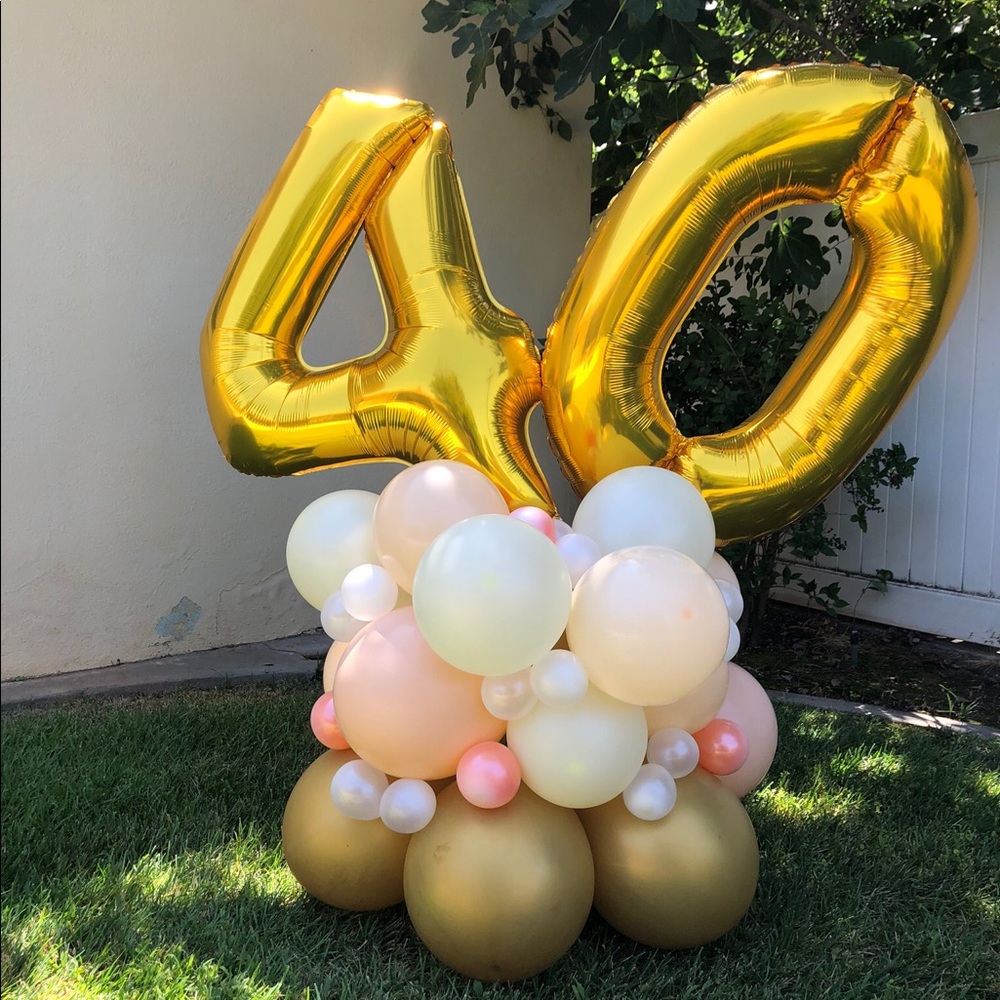 Balloon custom arrangements